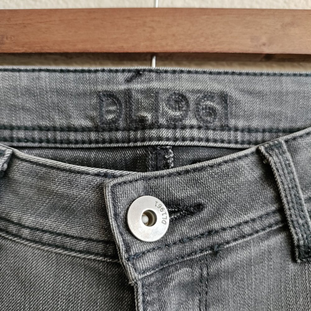 DL1961 Amanda Skinny Jeans Zurich 4 Way Stretch Size 28 - Picture 4 of 15